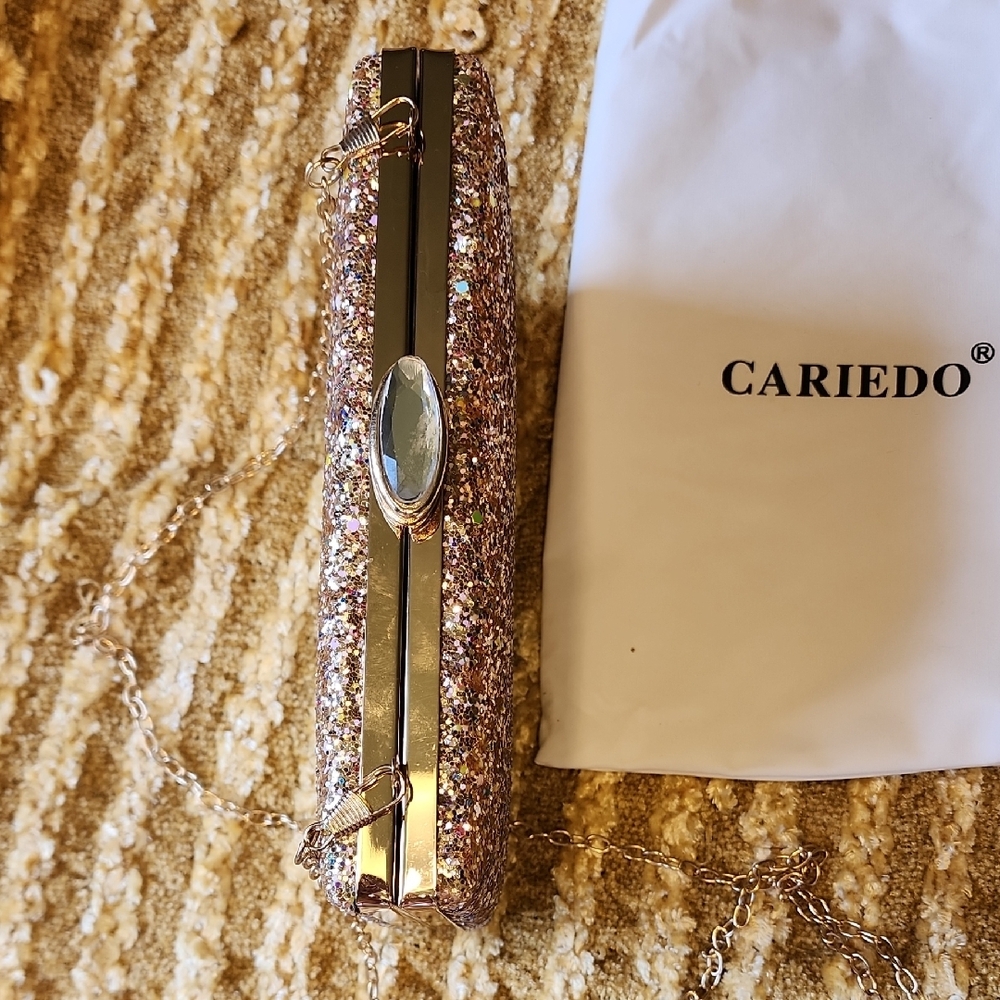 OS Clutch Purse with Chain Glittering Gold - Picture 10 of 10